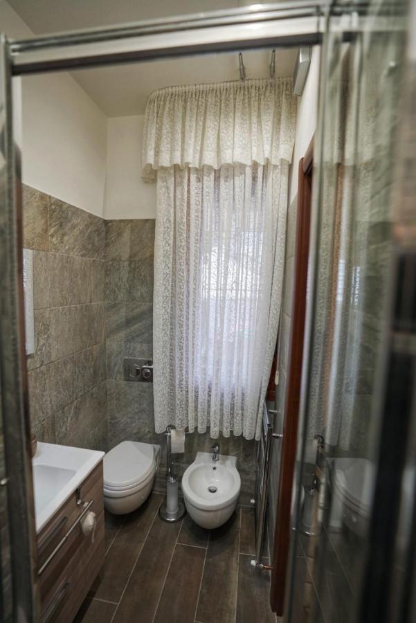 Villa Casa Ceragioli Viareggio Exterior foto
